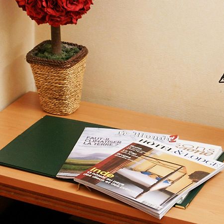 Hotel Le Beaugency Paris Bagian luar foto