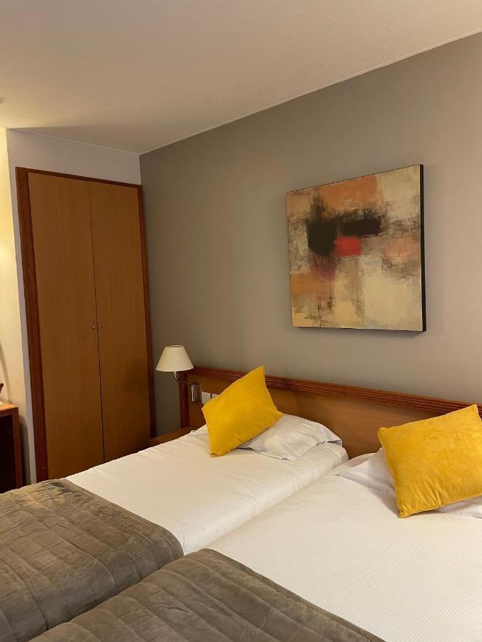 Hotel Le Beaugency Paris Bagian luar foto