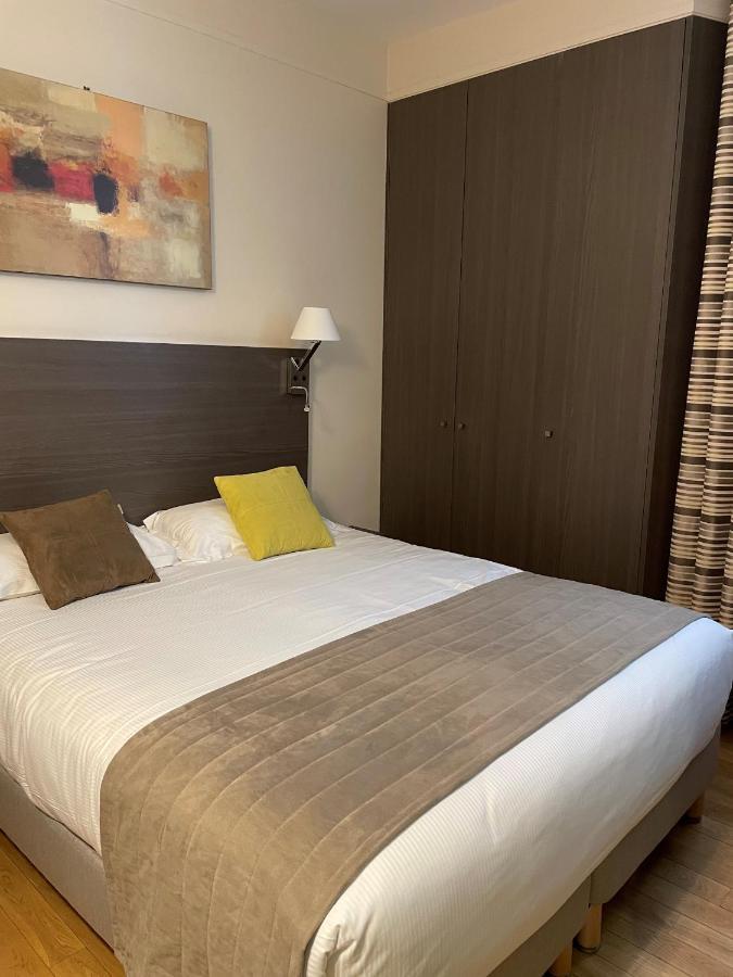 Hotel Le Beaugency Paris Bagian luar foto